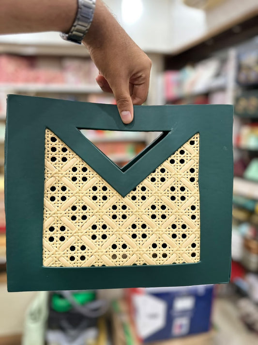 Elegant Green Cane Woven Handbag – Contemporary Statement Bag