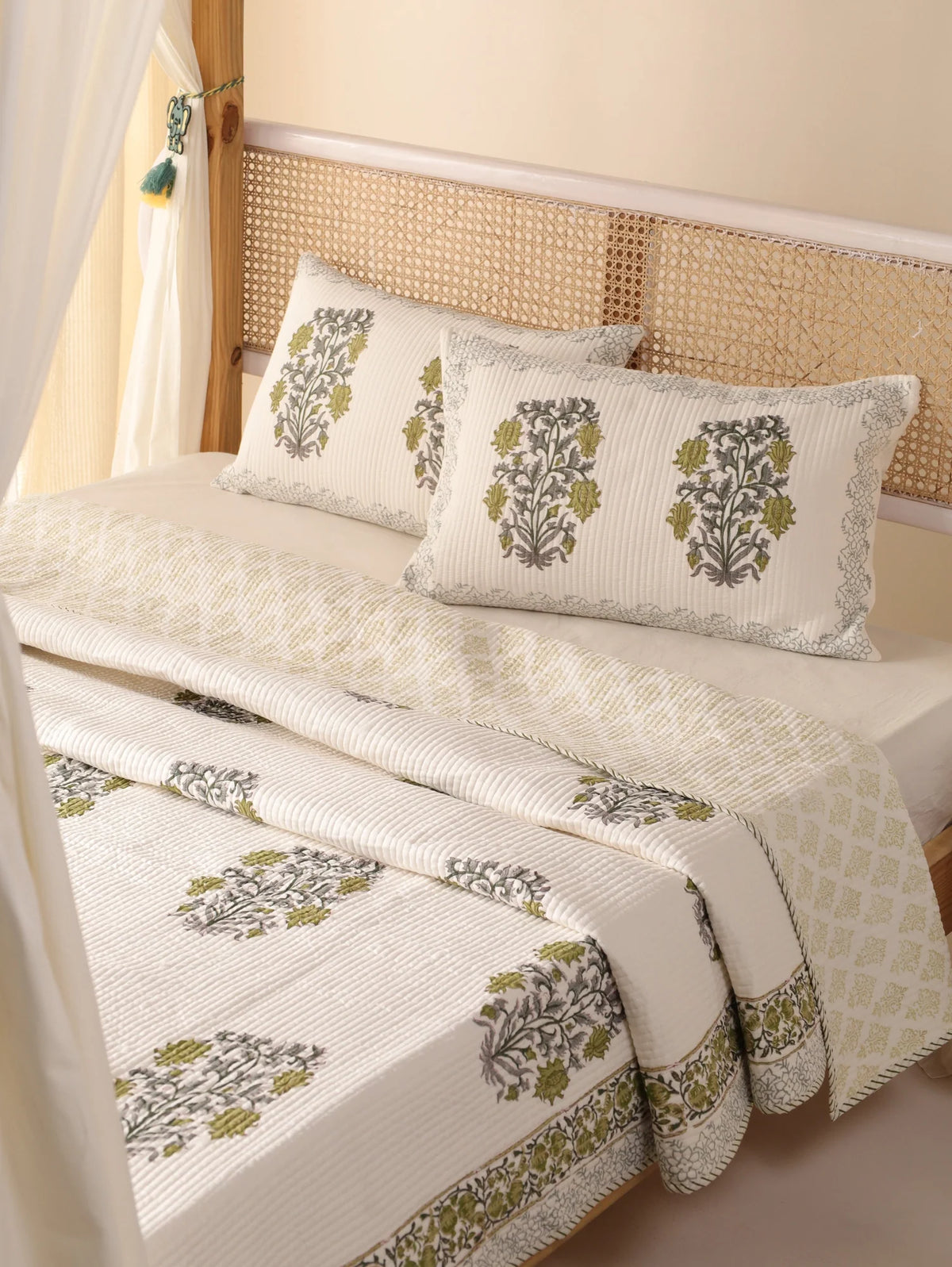 Quilt Patterns Comforter Hand block printed Cotton Queen Size Printed Quilt Pillow Coverlet
