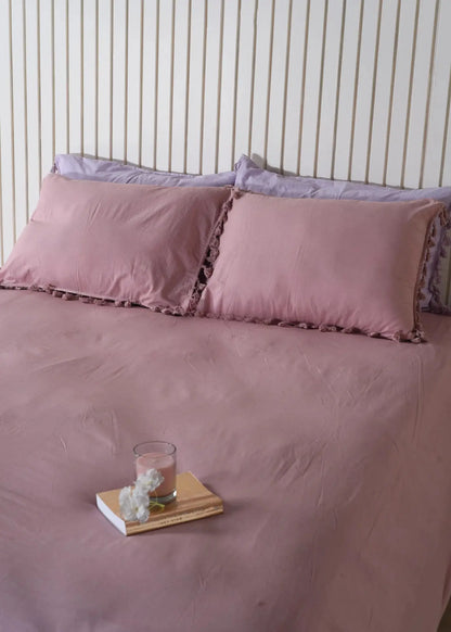 Coral Linen Bedsheet with Pillow Covers